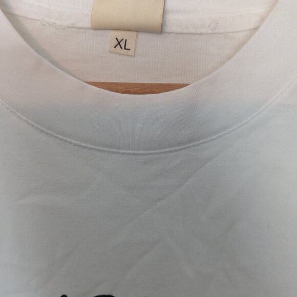 Unisex Lavender brand graphic t-shirt with character - Picture 4 of 4